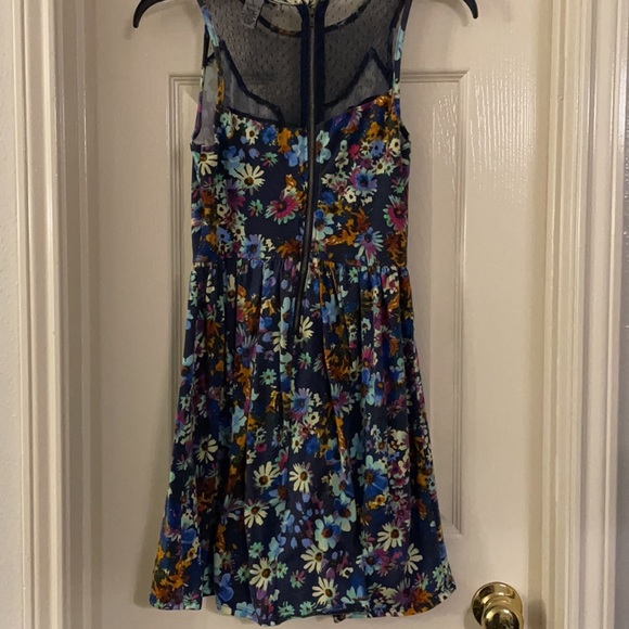 American Ragcie floral dress - Picture 9 of 17